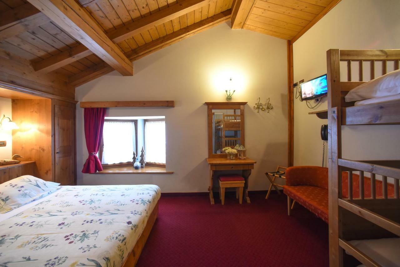 Hotel Garni Il Cirmolo Rocca Pietore Exteriör bild